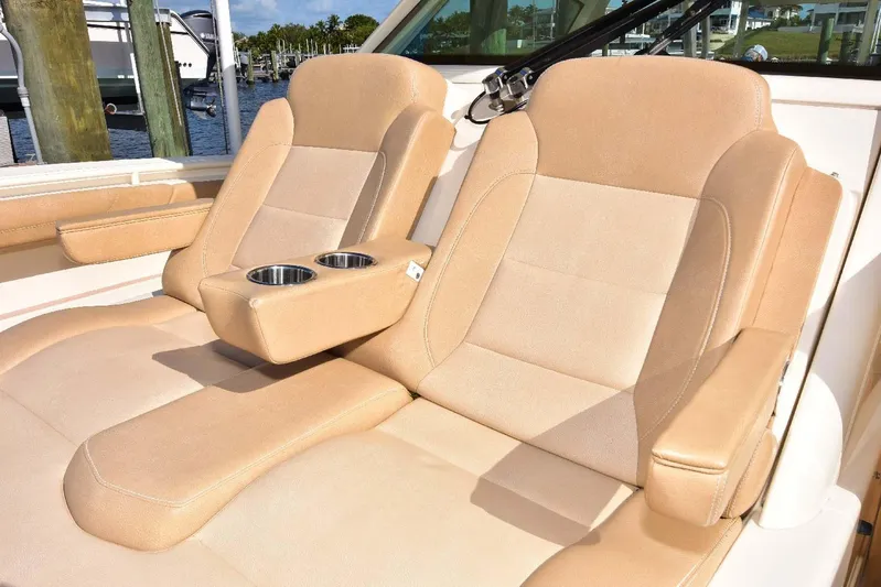 Pain Killer Yacht Photos Pics 