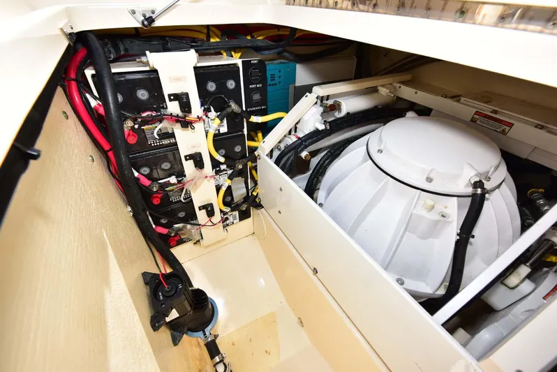 Pain Killer Yacht Photos Pics 