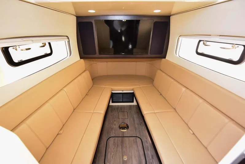 Pain Killer Yacht Photos Pics 