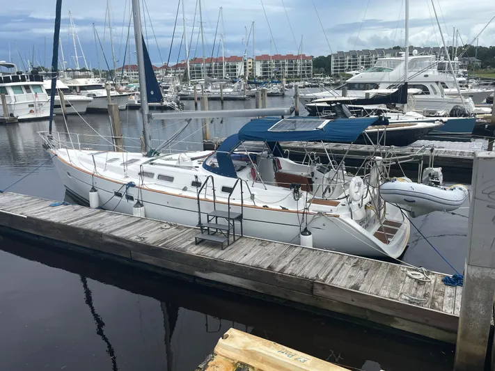 Gone With The Wind Yacht Photos Pics 