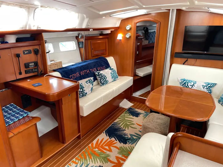 Gone With The Wind Yacht Photos Pics 