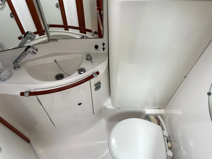 Gone With The Wind Yacht Photos Pics 