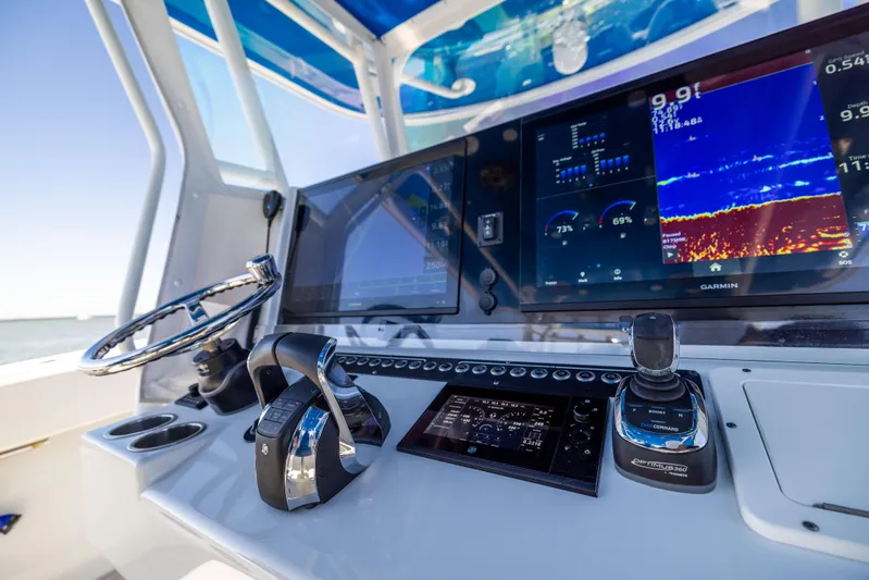  Yacht Photos Pics Freeman 42 LR 2022 boat cockpit with advanced navigation and control systems.