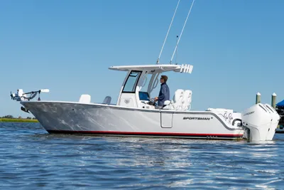 Sportsman Heritage 261 Center Console