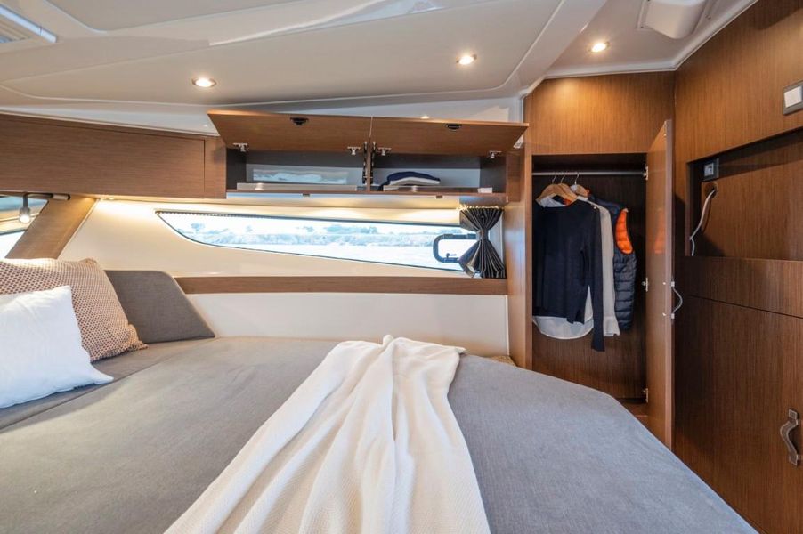 2021 Beneteau America Antares 11