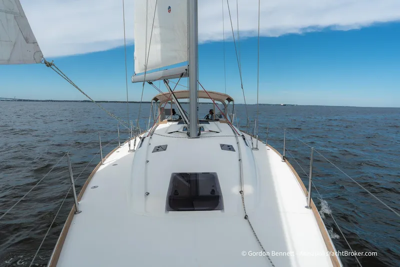 Balandra Yacht Photos Pics 2014 Jeanneau Sun Odyssey 439 sailing on open water under clear skies.