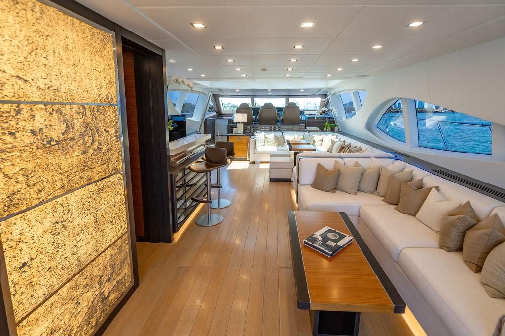 2014 Mangusta 110 