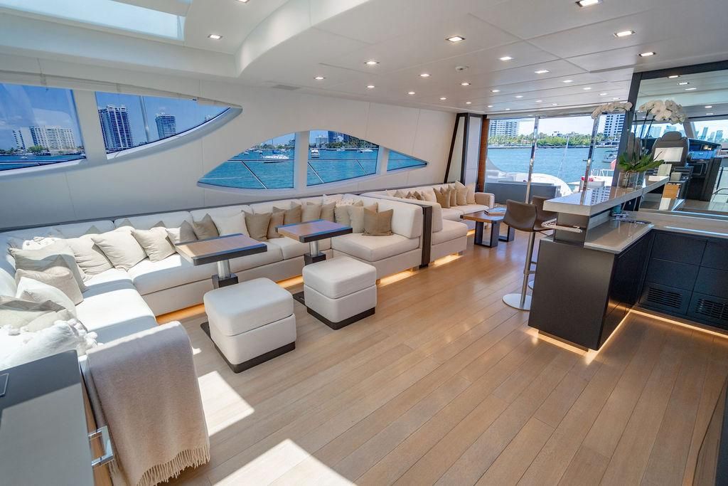 2014 Mangusta 110 