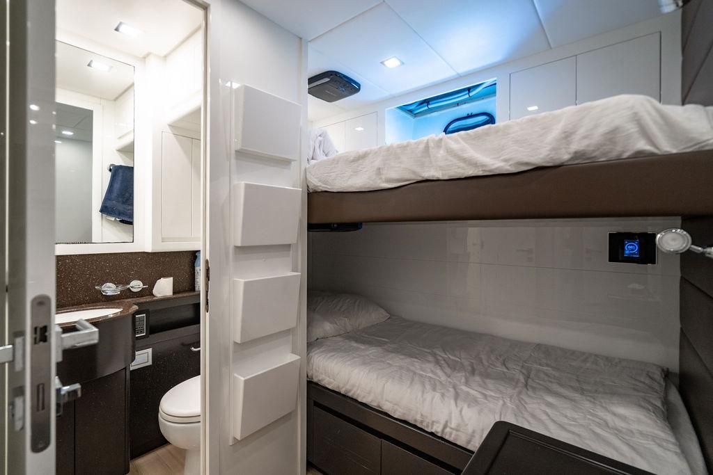 2014 Mangusta 110 