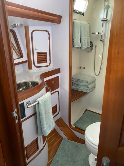 Living Water Yacht Photos Pics 