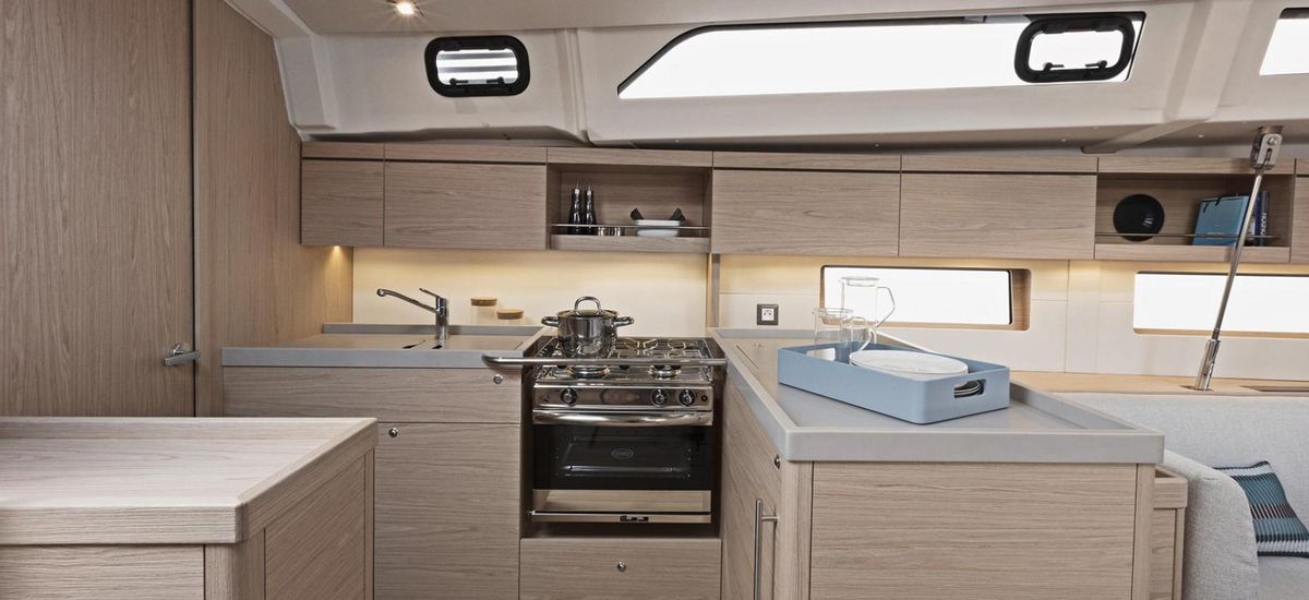 2020 Beneteau 46 