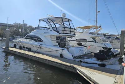 Sea Ray 52 Sedan Bridge