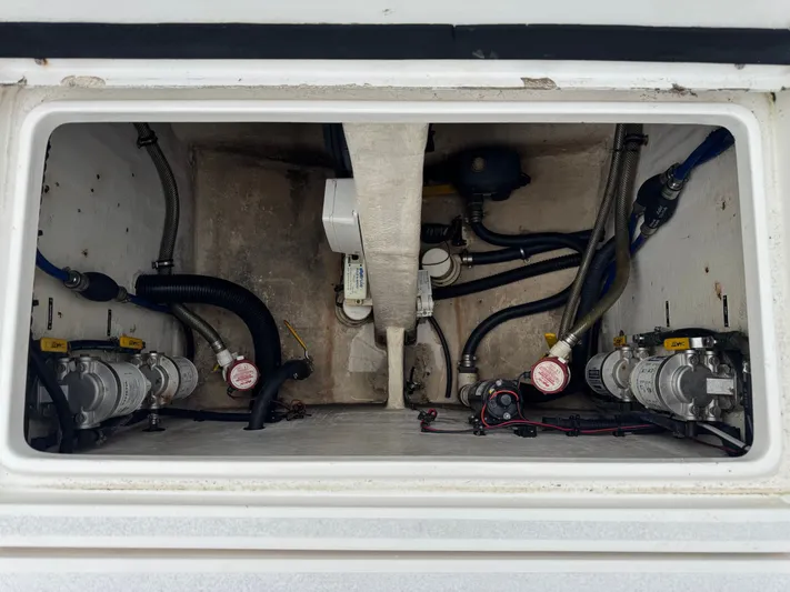 Knot Workin Yacht Photos Pics 