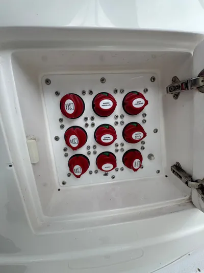 Knot Workin Yacht Photos Pics 