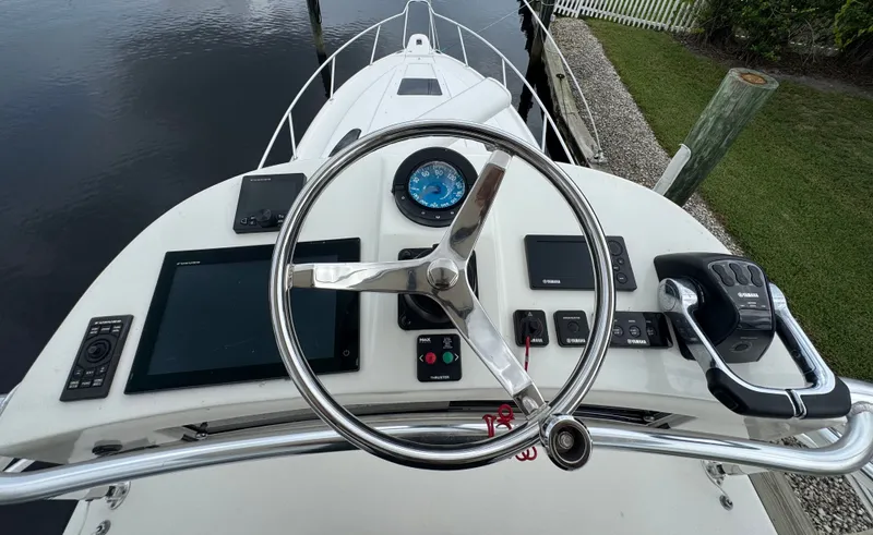 Knot Workin Yacht Photos Pics 