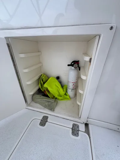 Knot Workin Yacht Photos Pics 