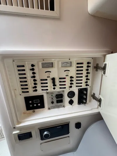 Knot Workin Yacht Photos Pics 