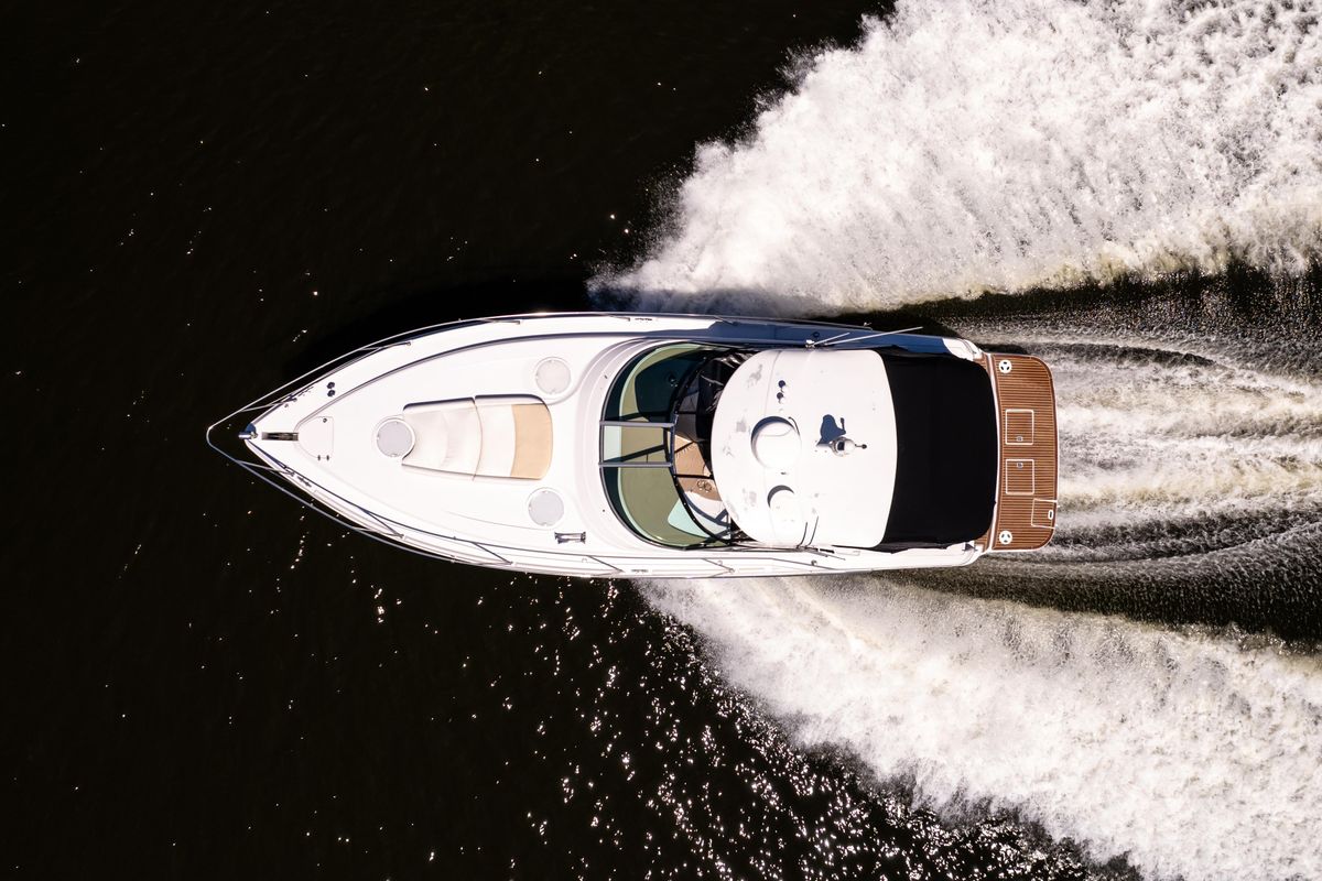 2008 Four Winns 37 