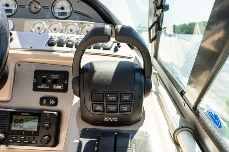 Four Fans Yacht Photos Pics 2008 Four Winns V378 boat dashboard with Volvo Penta controls and navigation instruments.