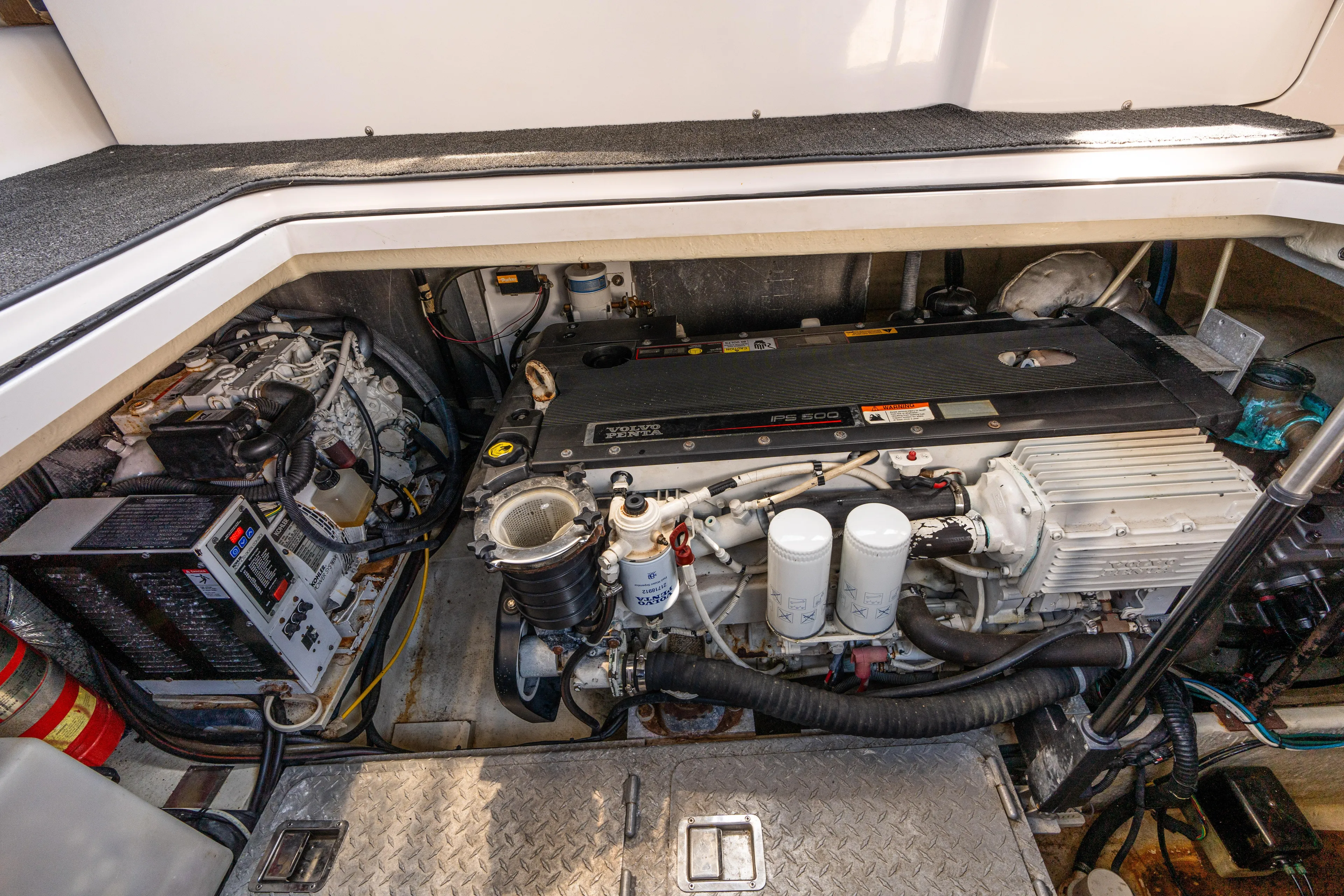 Four Fans Yacht Photos Pics 