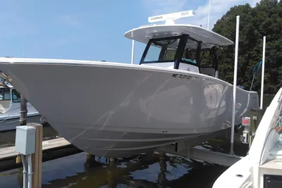 2022 Sportsman Open 302 Center Console