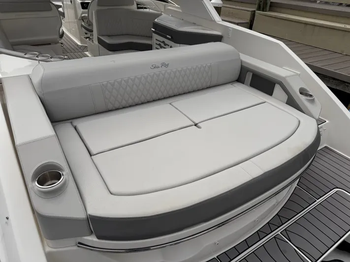  Yacht Photos Pics Luxurious seating on Sea Ray SLX 310 Outboard 2024.