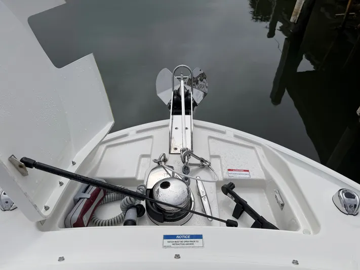  Yacht Photos Pics Anchor area of the 2024 Sea Ray SLX 310 Outboard.