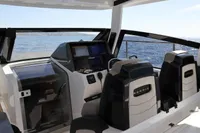 poste de pilotage avec ses deux sièges