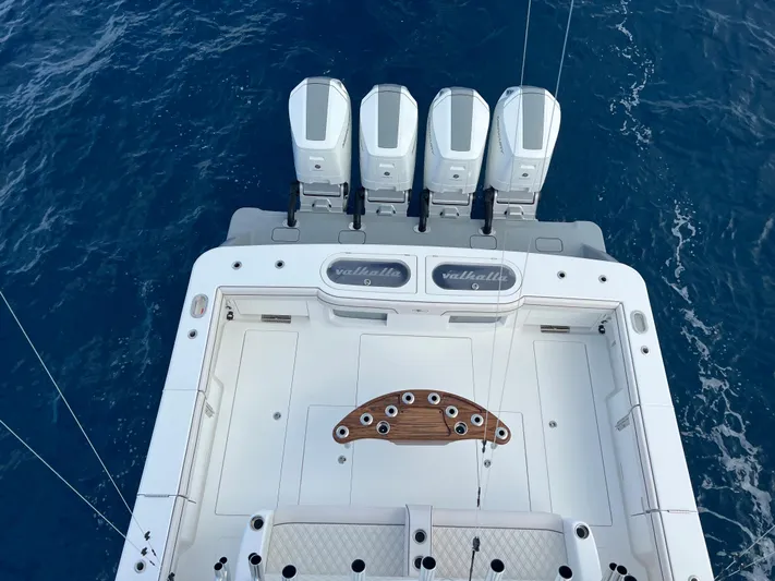 2026 Valhalla V-55 Yacht Photos Pics 2026 Valhalla Boatworks V-55 Cockpit