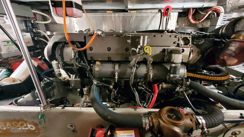 Pura Vida Yacht Photos Pics Starboard Main Engine