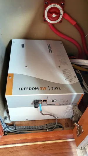 Pura Vida Yacht Photos Pics Inverter Charger