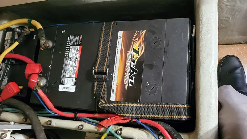 Pura Vida Yacht Photos Pics Port Main Engine Battery