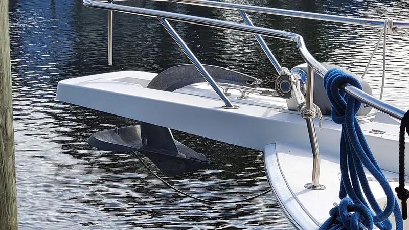 Pura Vida Yacht Photos Pics Bow Pulpit