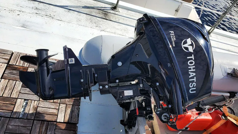 Pura Vida Yacht Photos Pics Outboard