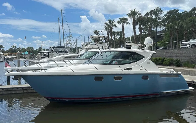 Five Too Soon Yacht Photos Pics 