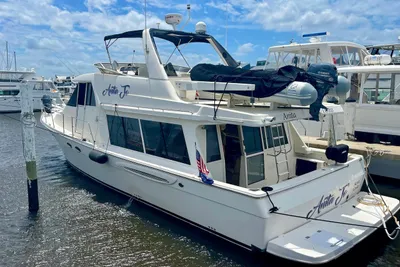 Meridian 490 Pilothouse