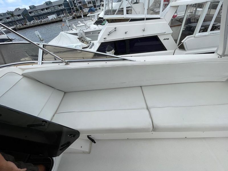 2004 Meridian 490 Pilothouse