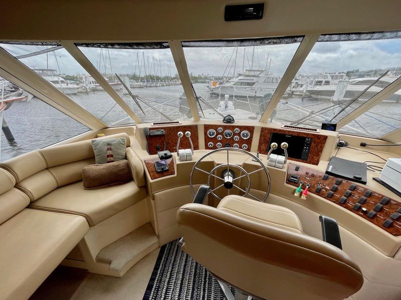 2004 Meridian 490 Pilothouse