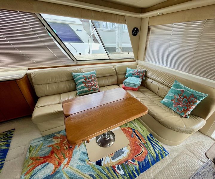 2004 Meridian 490 Pilothouse