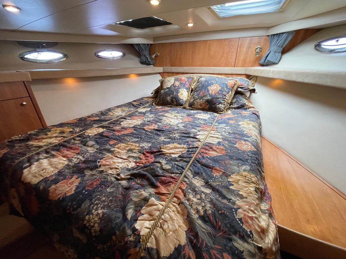 2004 Meridian 49 