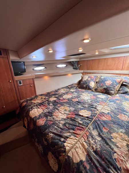 2004 Meridian 490 Pilothouse