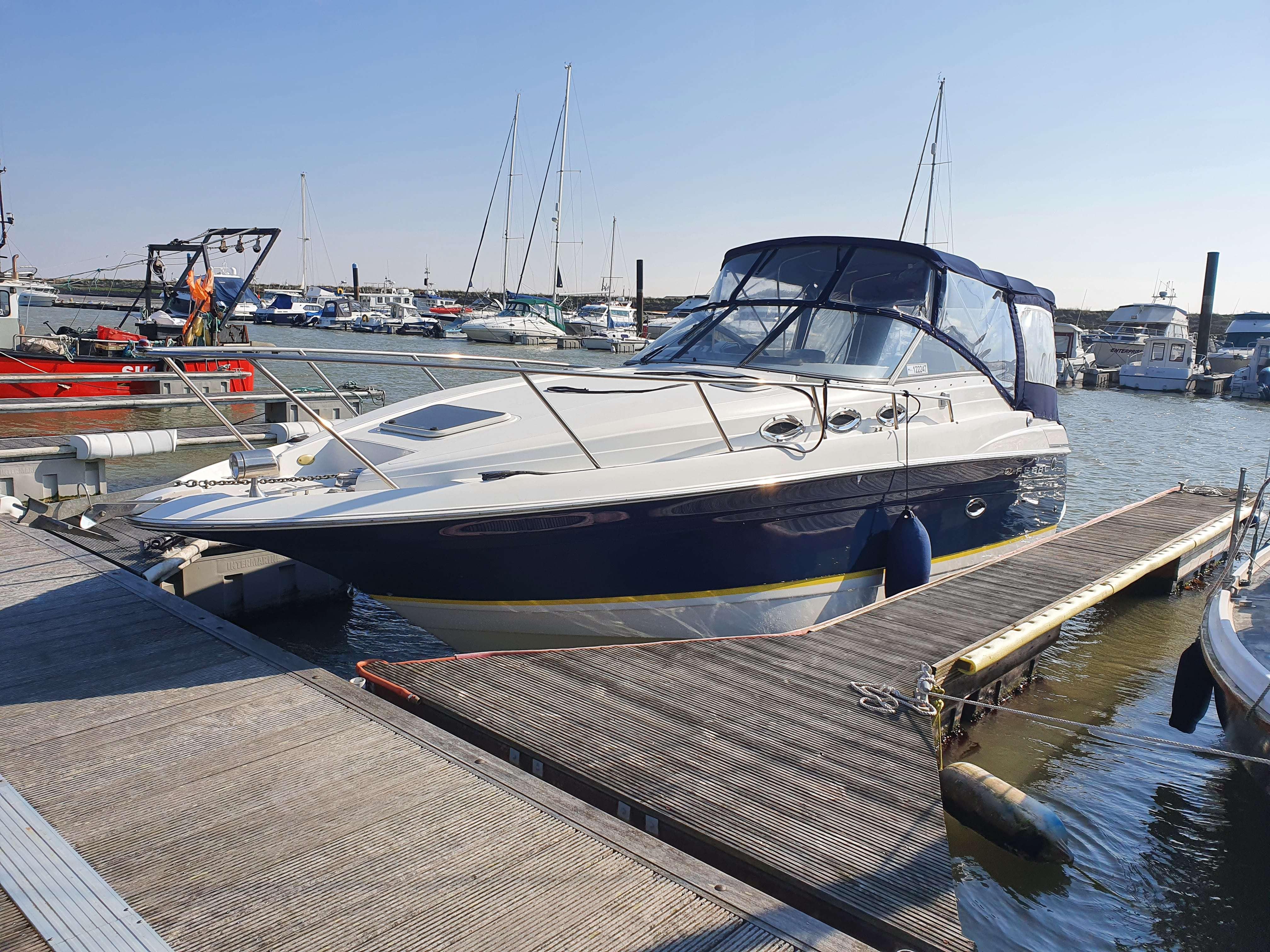 2004 Regal 2765 Commodore Sports Cruiser for sale - YachtWorld