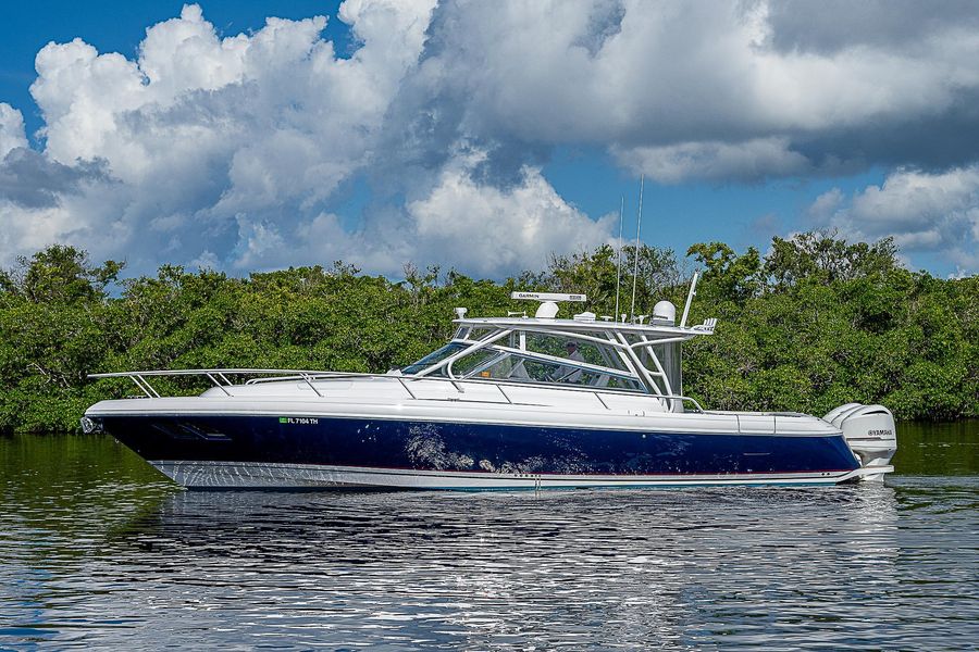 2016 Intrepid 430 Sport Yacht