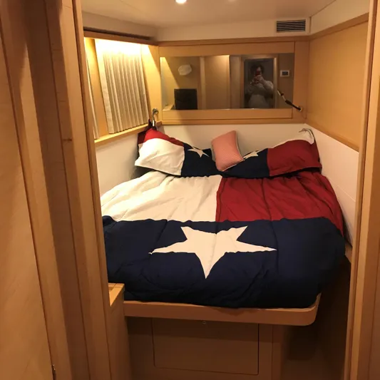 Larimar Yacht Photos Pics 