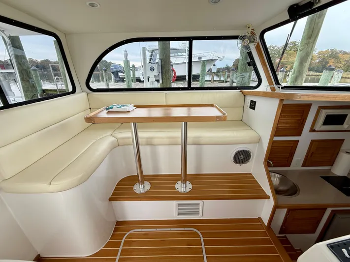 Tracey Von Yacht Photos Pics 