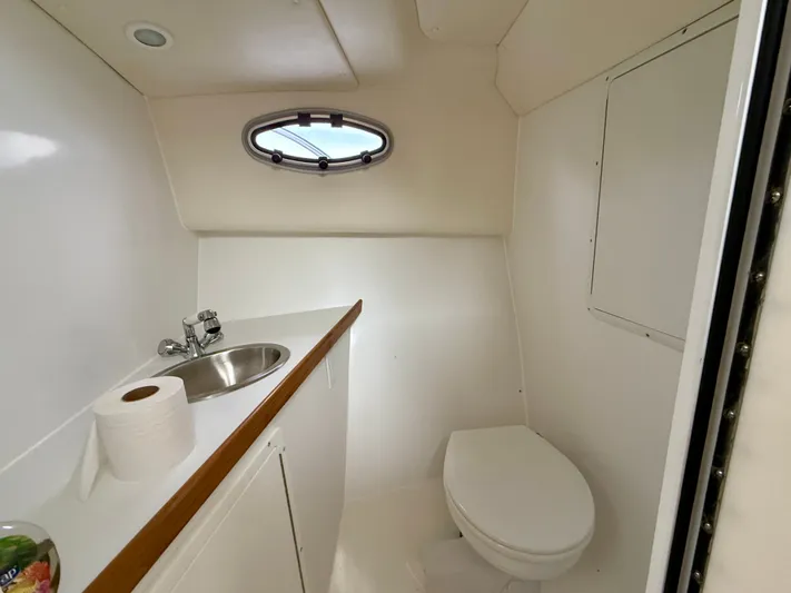 Tracey Von Yacht Photos Pics 