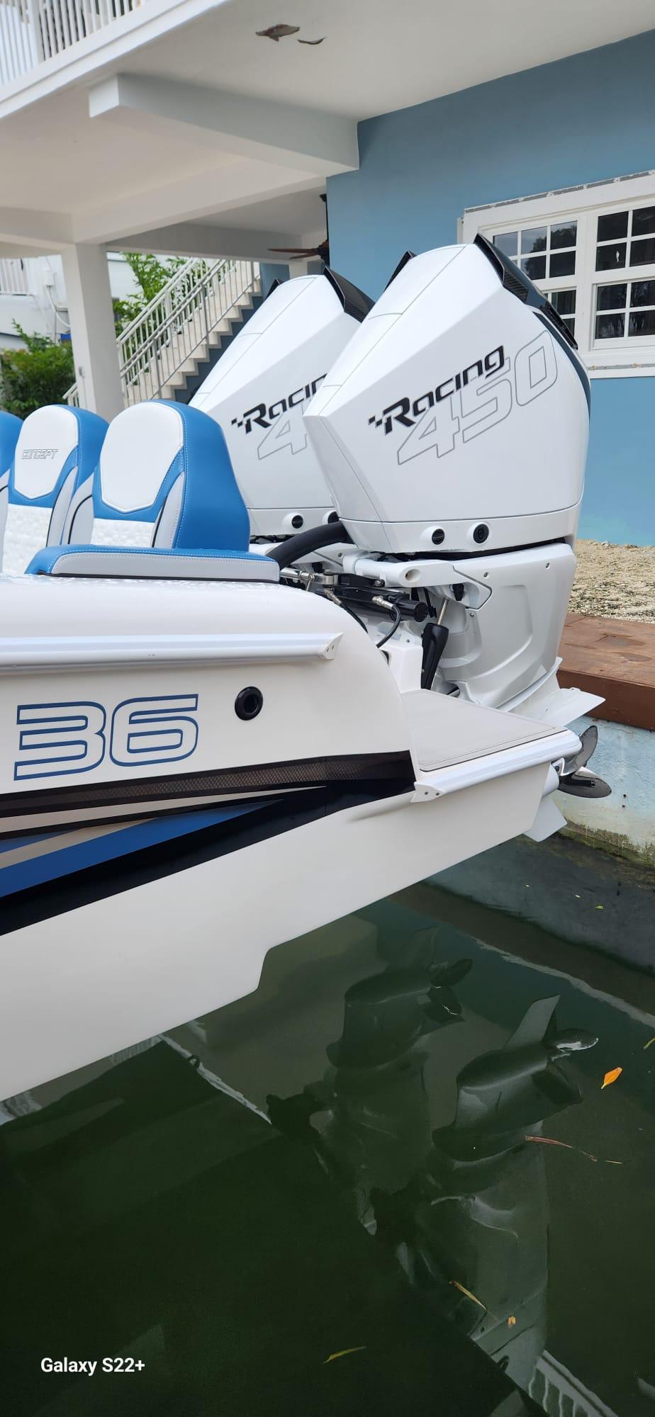 36′ Contender Gets SeaDek®, Lights, and More – Florida Marine Customs