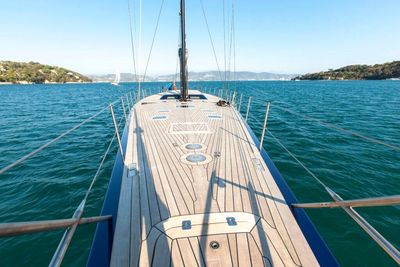 Yacht