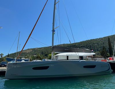 Yacht