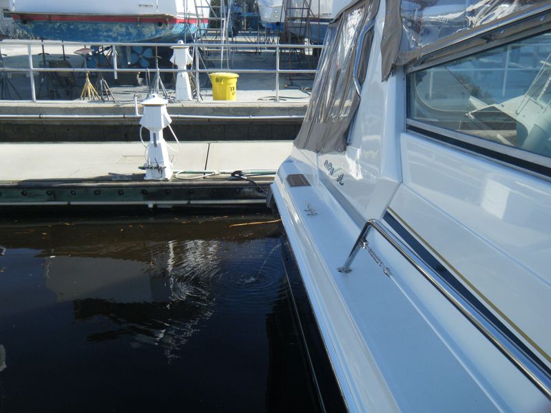 1994 Sea Ray Sundancer 44